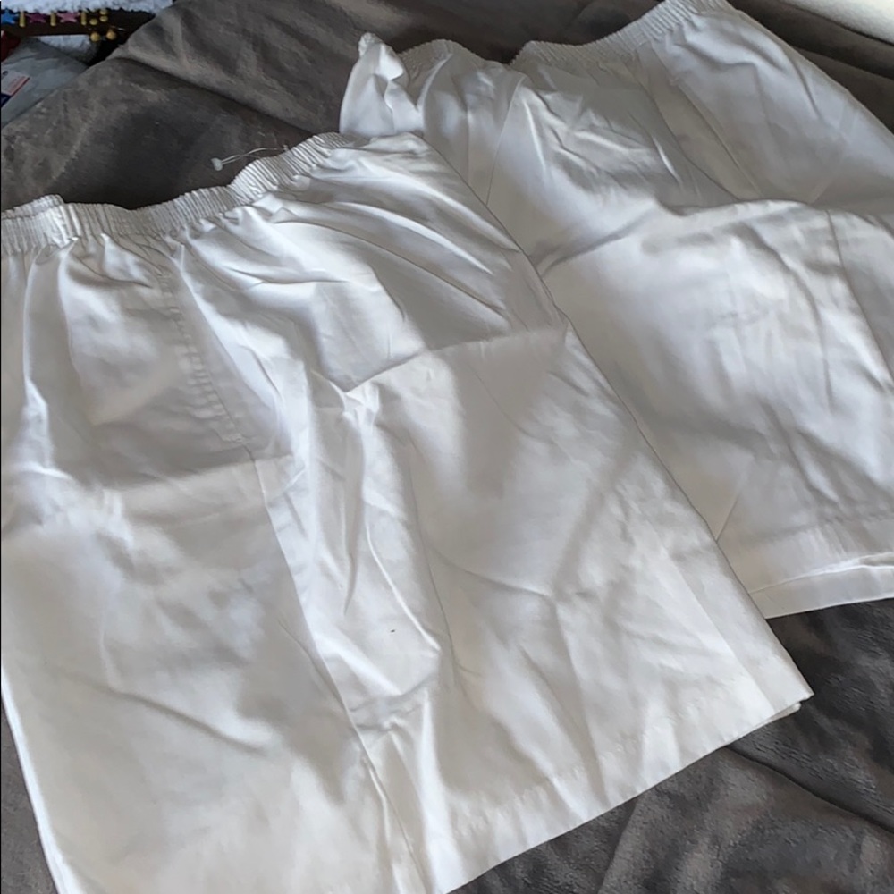Shorts - Picture 3 of 3